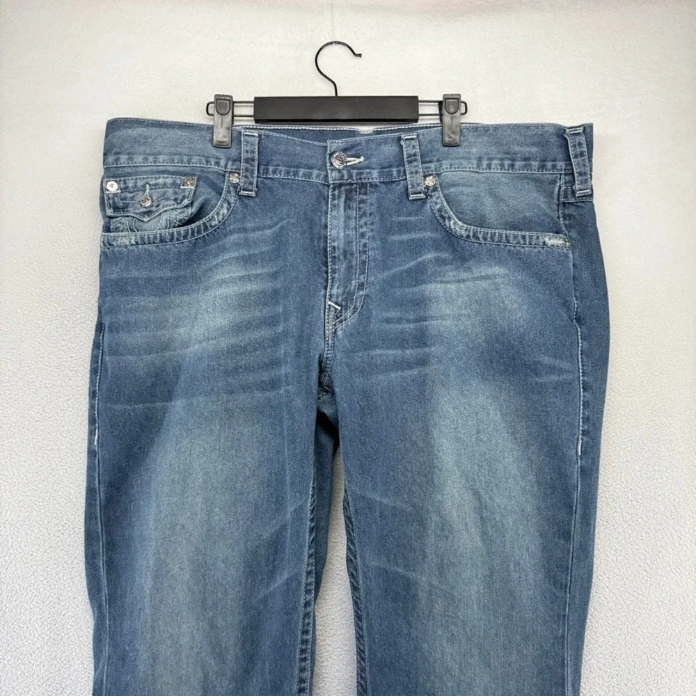 True Religion Jeans Mens 42x33 Blue Straight Dark Wash Whisker Faded Flap Pocket